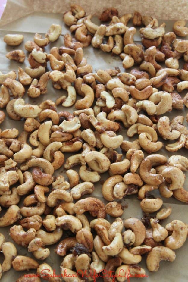 Cool on Brown Paper for Vanilla Cinnamon Sugar Cashews