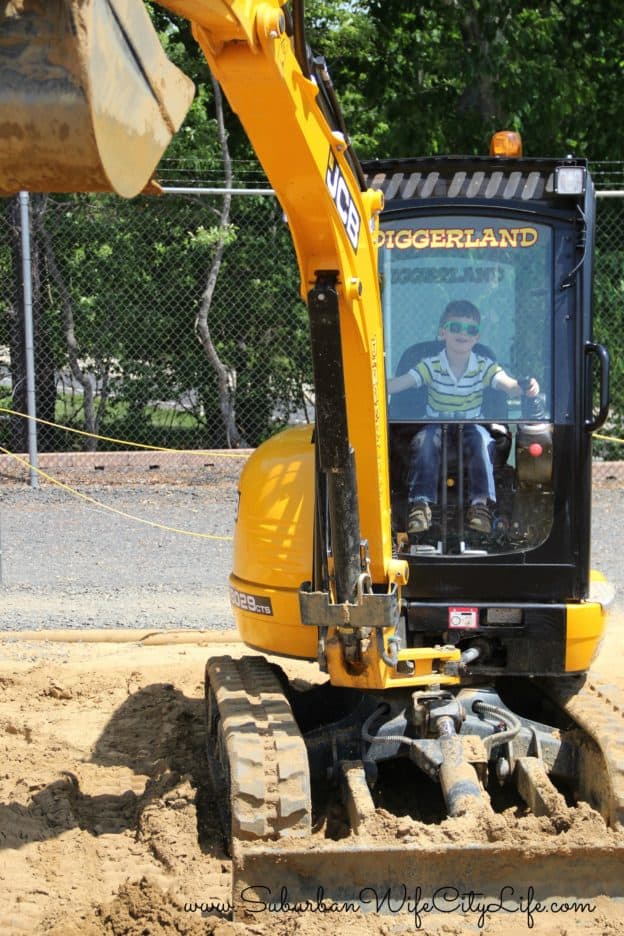 Diggerland USA Big Diggers