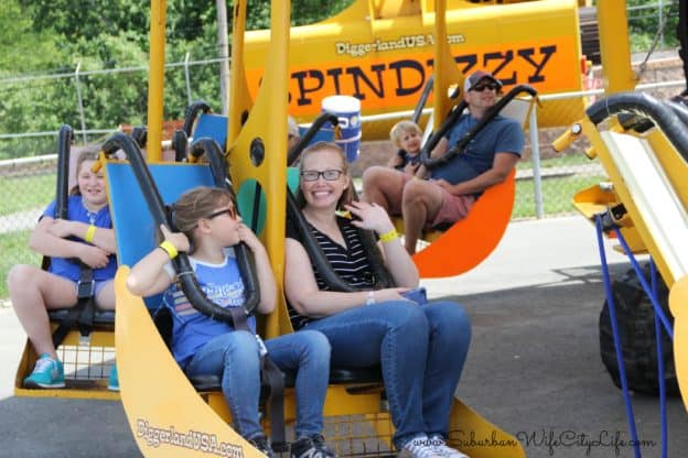 Diggerland USA Dig-A-Round