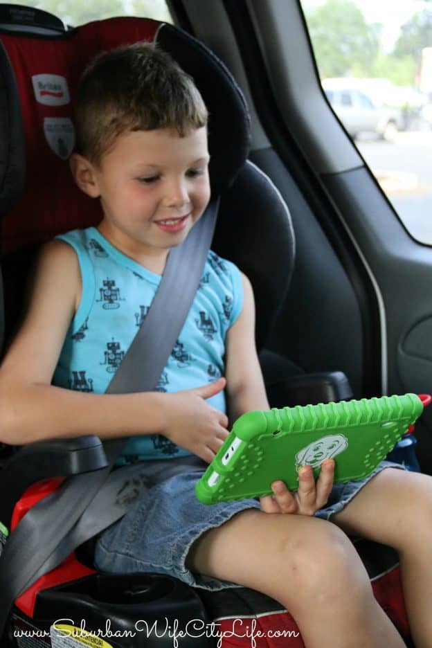 screen vs Play - travel