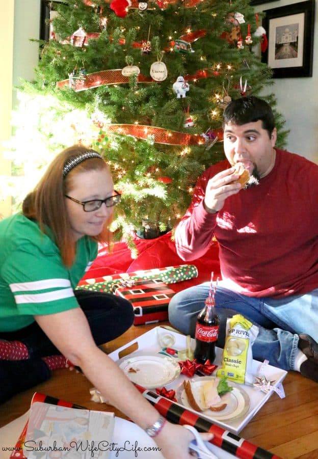 Christmas Wrapping Picnic
