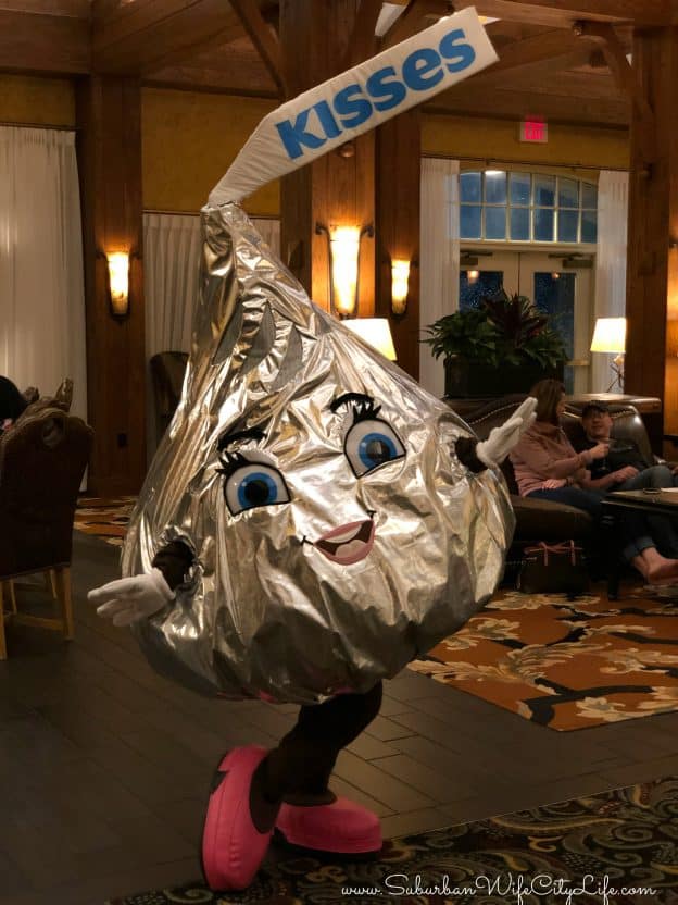Hershey Lodge Character Meet and Greets